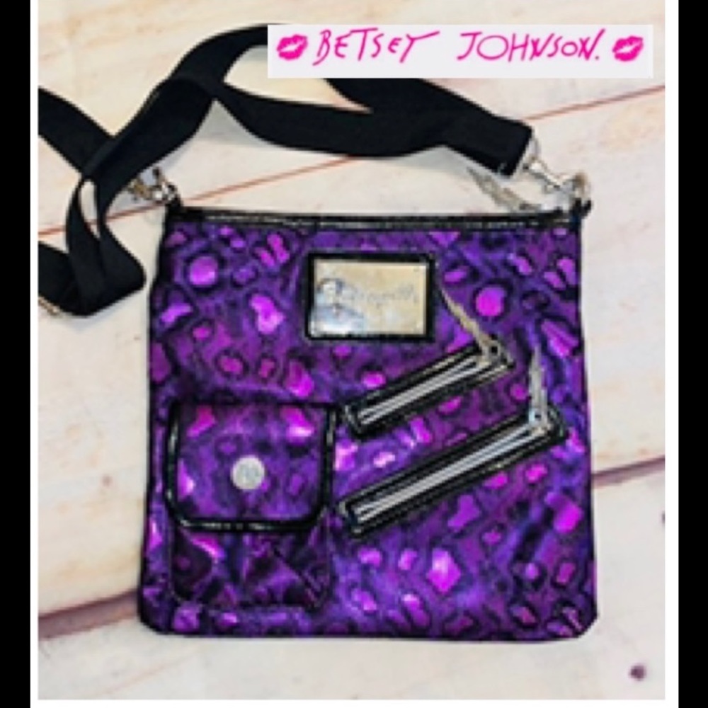 Betsy Johnson Purple Crossbody Bag ⚡️⚡️
